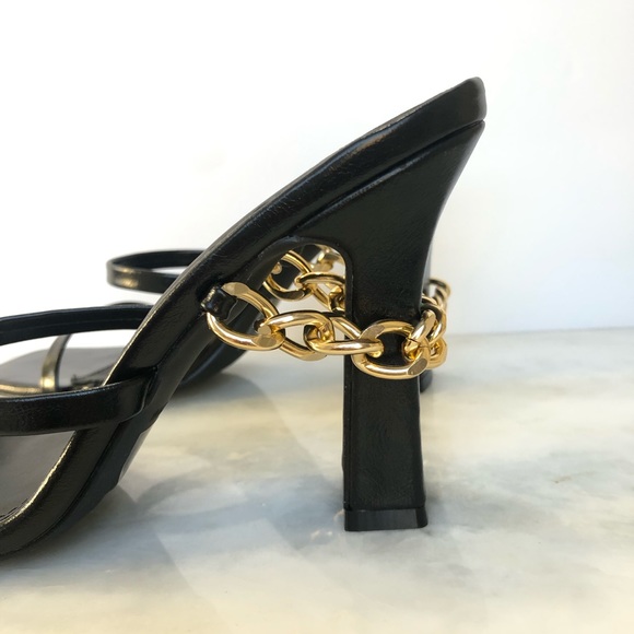NWOT! PLT -Black strap blocked Heel Gold Chain Hardware Sandals - Picture 4 of 6